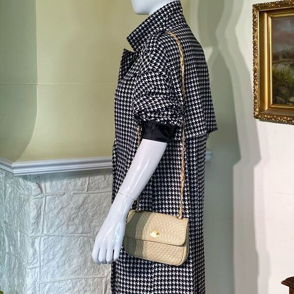 Bally Quilted Ivory Leather Woven Chain Strap Shoulder Bag Vintage - Picture 2 of 15